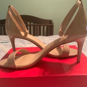 Never worn Nude strapping sandals Size 11